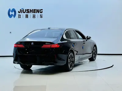 BMW 5 Series 2026, 9000 км, за 278000 CNY