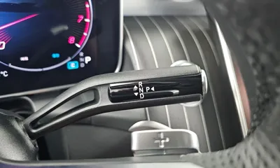Mercedes-Benz GLC-Class 2024, 9788 км, за 56940.46 USD - фото 9