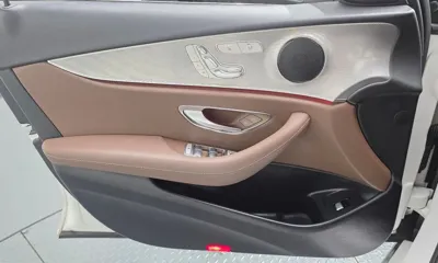 Mercedes-Benz E-Class 2018, 109760 км, за 19200000 KRW - фото 24