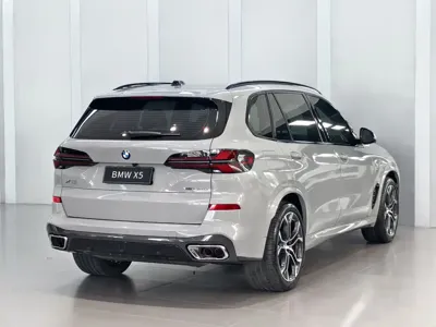 BMW X5 2024, 6000 км, за 578000 CNY