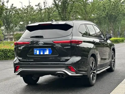 Toyota Crown Kluger 2021, 60000 км, за 155000 CNY - фото 6