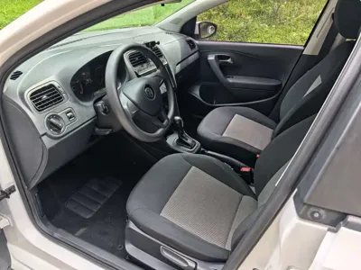 Volkswagen Polo 2019, 43000 км, за 38000 CNY