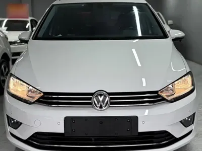 Volkswagen Golf Sportsvan 2018, 98300 км, за 59100 CNY