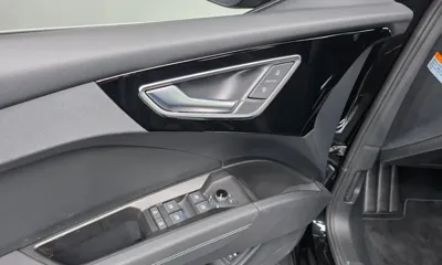 Audi Q4 e-tron 2022, 24335 км, за 34900000 KRW - фото 20