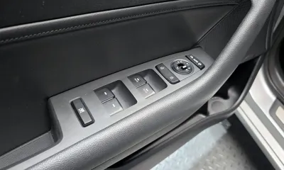 Hyundai Sonata 2015, 150592 км, за 9500000 KRW - фото 13