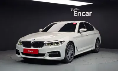 BMW 5-Series · 2018 год