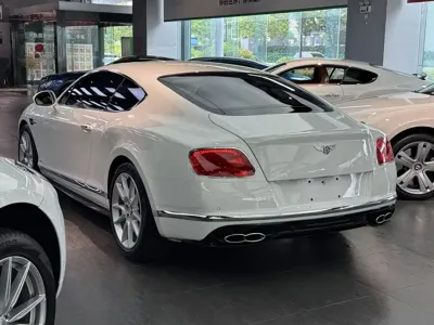 Bentley Continental 2017, 35000 км, за 850000 CNY