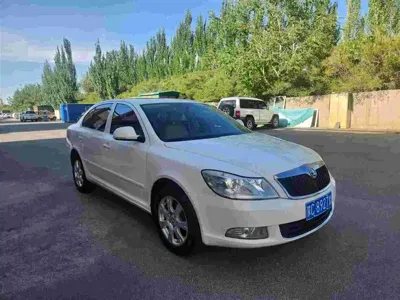 Skoda Octavia 2016, 122000 км, за 25800 CNY