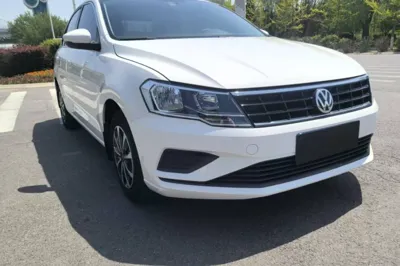 Volkswagen Jetta 2017, 44500 км, за 38834.89 CNY - фото 1