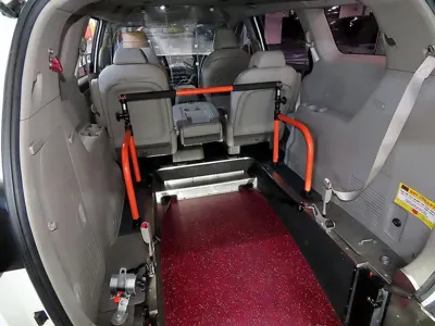 Kia Canival 2017, 183236 км, за 14000000 KRW - фото 17