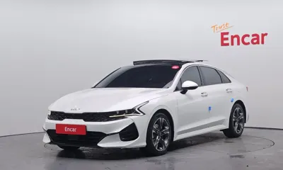 Kia K5 · 2023 год