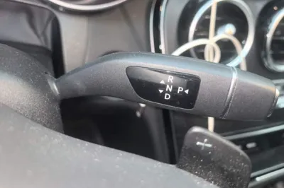 Mercedes-Benz C-Class 2019, 56500 км, за 122309.06 CNY - фото 11