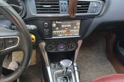 Citroen C3-XR 2015, 72500 км, за 33826.7 CNY - фото 12