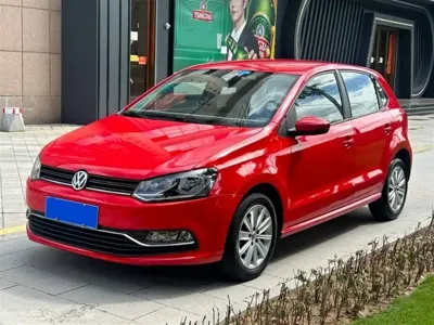 Volkswagen Polo · 2015 год