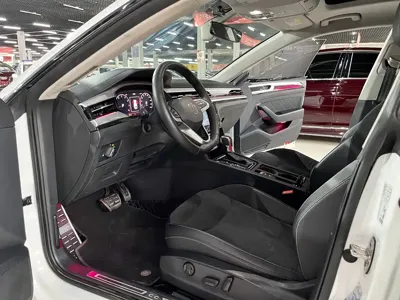 Volkswagen CC 2021, 60000 км, за 99600 CNY - фото 7