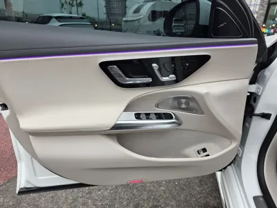Mercedes-Benz E-Class 2025, 9000 км, за 82580000 KRW - фото 8