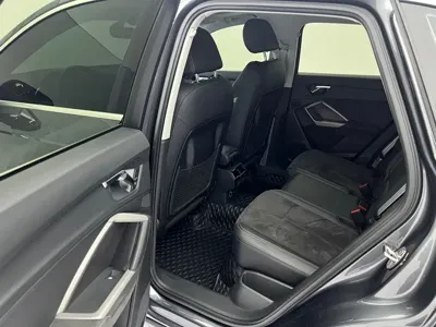Audi Q3 2022, 22000 км, за 206800 CNY - фото 14