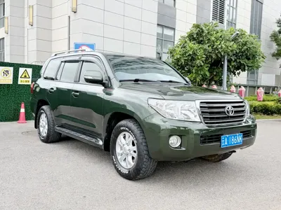 Toyota Land Cruiser 2014, 149000 км, за 259000 CNY