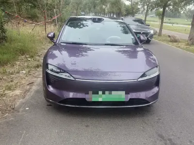 智界 Zhijie S7 2024, 20000 км, за 135800 CNY