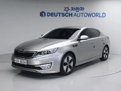 Kia K5 · 2013 год