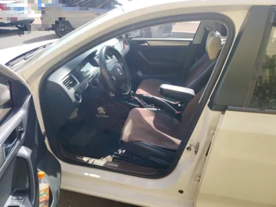 Skoda Rapid Spaceback 2014, 165800 км, за 31339.98 CNY - фото 12