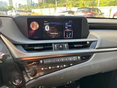 Lexus ES 2019, 70000 км, за 129800 CNY - фото 13