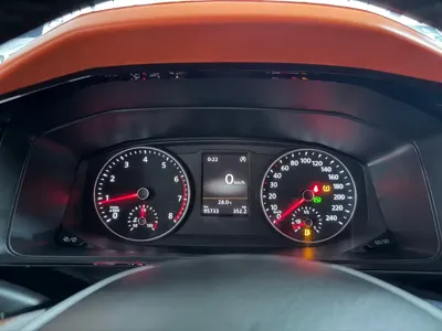 Volkswagen Multivan 2017, 90000 км, за 98800 CNY - фото 20