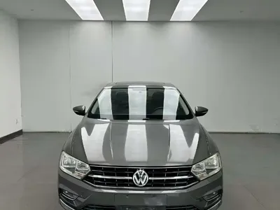 Volkswagen Bora 2016, 129000 км, за 23900 CNY