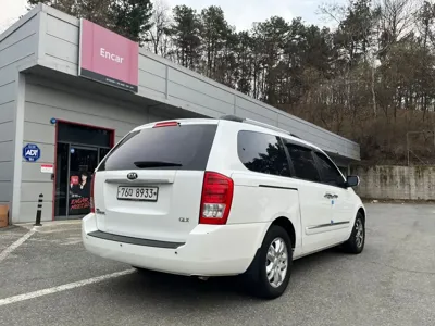 Kia Canival 2014, 134857 км, за 3800000 KRW - фото 2