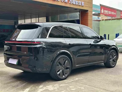 Li Auto Li L8 2025, 10000 км, за 279800 CNY