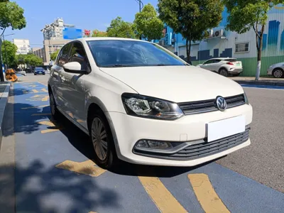 Volkswagen Polo 2018, 39900 км, за 53989.47 CNY