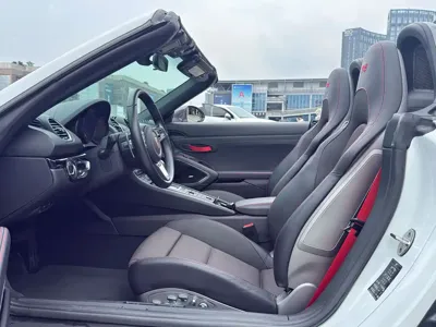 Porsche 718 2021, 9000 км, за 408000 CNY - фото 7