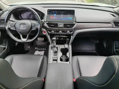 Honda Accord 2022, 70000 км, за 108800 CNY - фото 7
