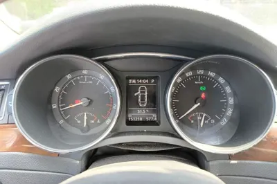 Skoda Superb 2013, 151200 км, за 42938.84 CNY - фото 15