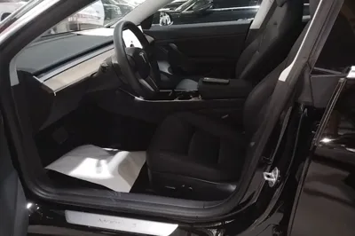 Tesla Model 3 2020, 79700 км, за 125666.39 CNY - фото 17