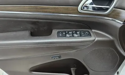 Jeep Cherokee 2018, 237938 км, за 12000000 KRW - фото 17
