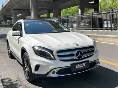 Mercedes-Benz GLA 2015, 137000 км, за 44000 CNY