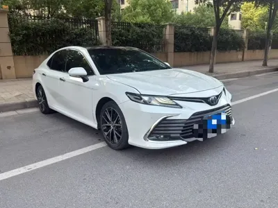 Toyota Camry 2022, 82000 км, за 92800 CNY