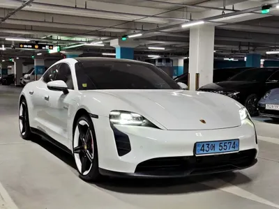 Porsche Taycan 2021, 44050 км, за 99000000 KRW