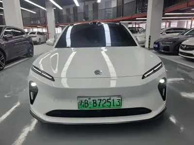 Nio ET5 2023, 47000 км, за 107899 CNY
