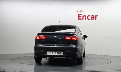 Kia Pride 2015, 160181 км, за 4400000 KRW