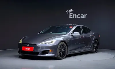 Tesla Model S · 2017 год