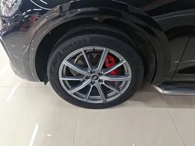 Audi Q5L 2023, 90600 км, за 171900 CNY - фото 23