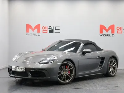 Porsche 718 · 2017 год