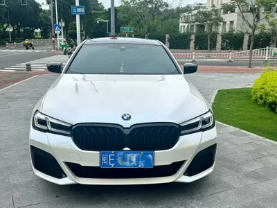 BMW 5 Series 2021, 72000 км, за 228000 CNY