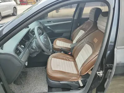 Volkswagen Lavida 2017, 70600 км, за 28400 CNY - фото 15