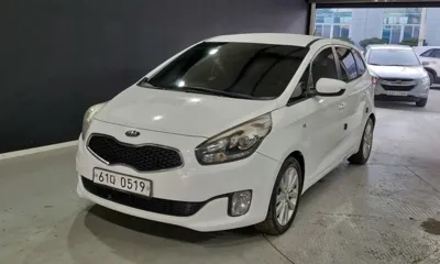Kia Carens · 2016 год