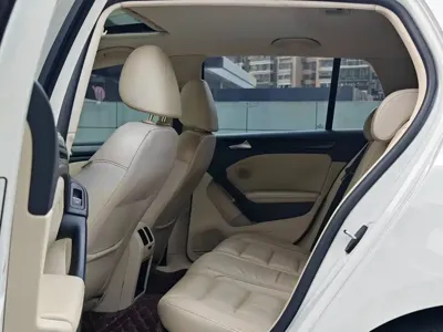 Volkswagen Golf 2013, 140000 км, за 23800 CNY - фото 6