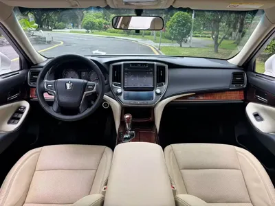 Toyota Crown 2017, 70000 км, за 113000 CNY - фото 10