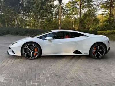 Lamborghini Huracán 2021, 19000 км, за 2097700 CNY - фото 2